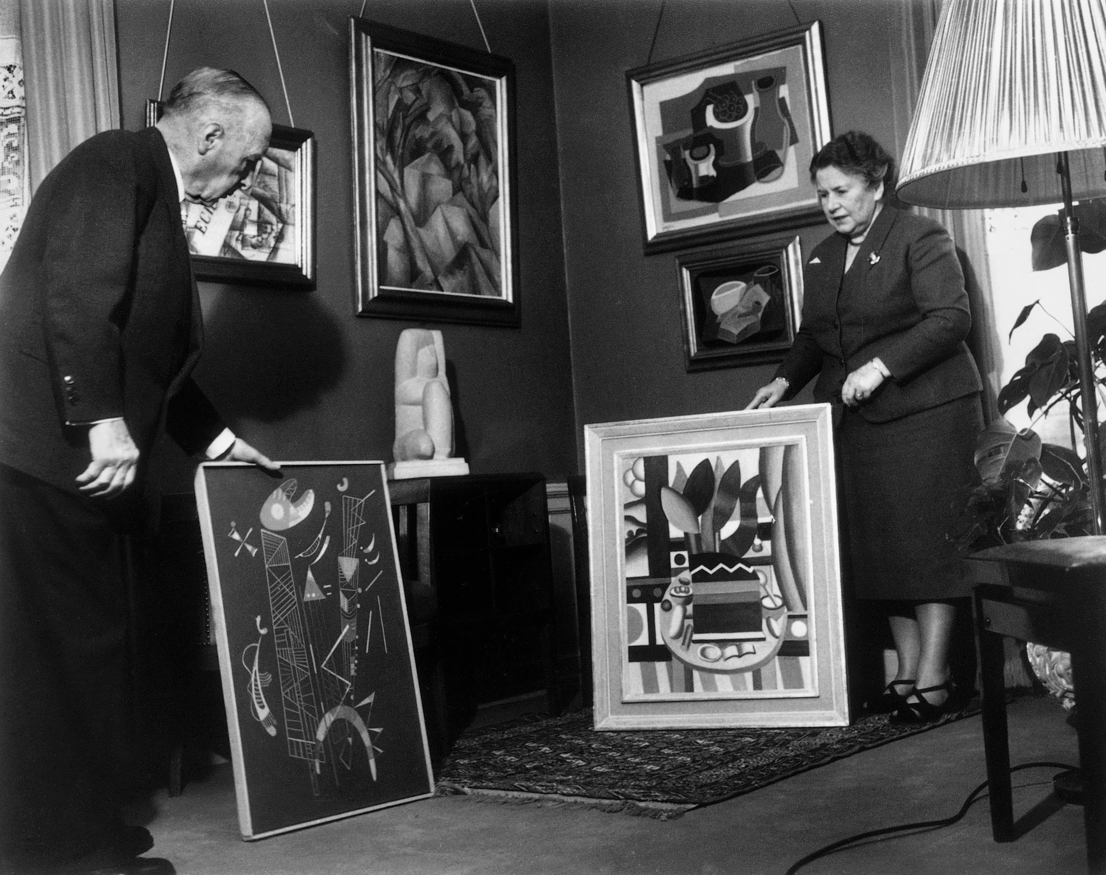 Hermann und Margrit Rupf in ihrer Wohnung an der Brückfeldstrasse 27, Bern, ca. 1955, Foto: Kurt Blum